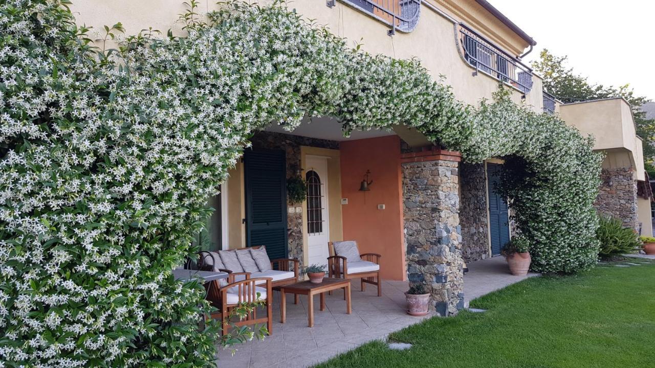 Villa Claudia Quiliano Exterior photo